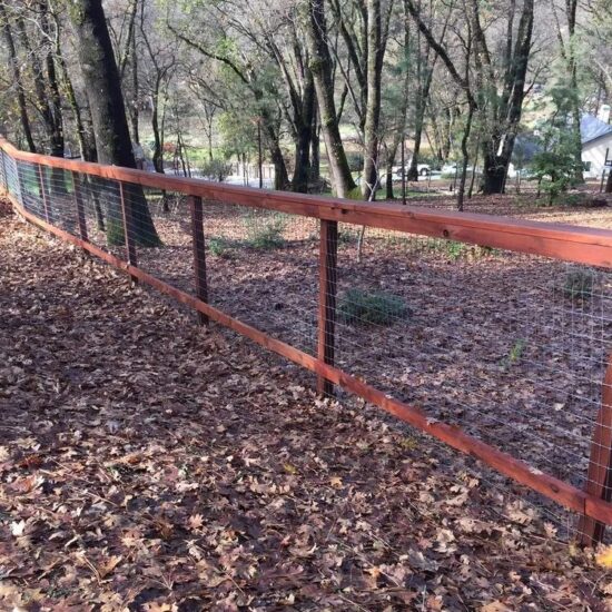 Wood wire mesh fence installation